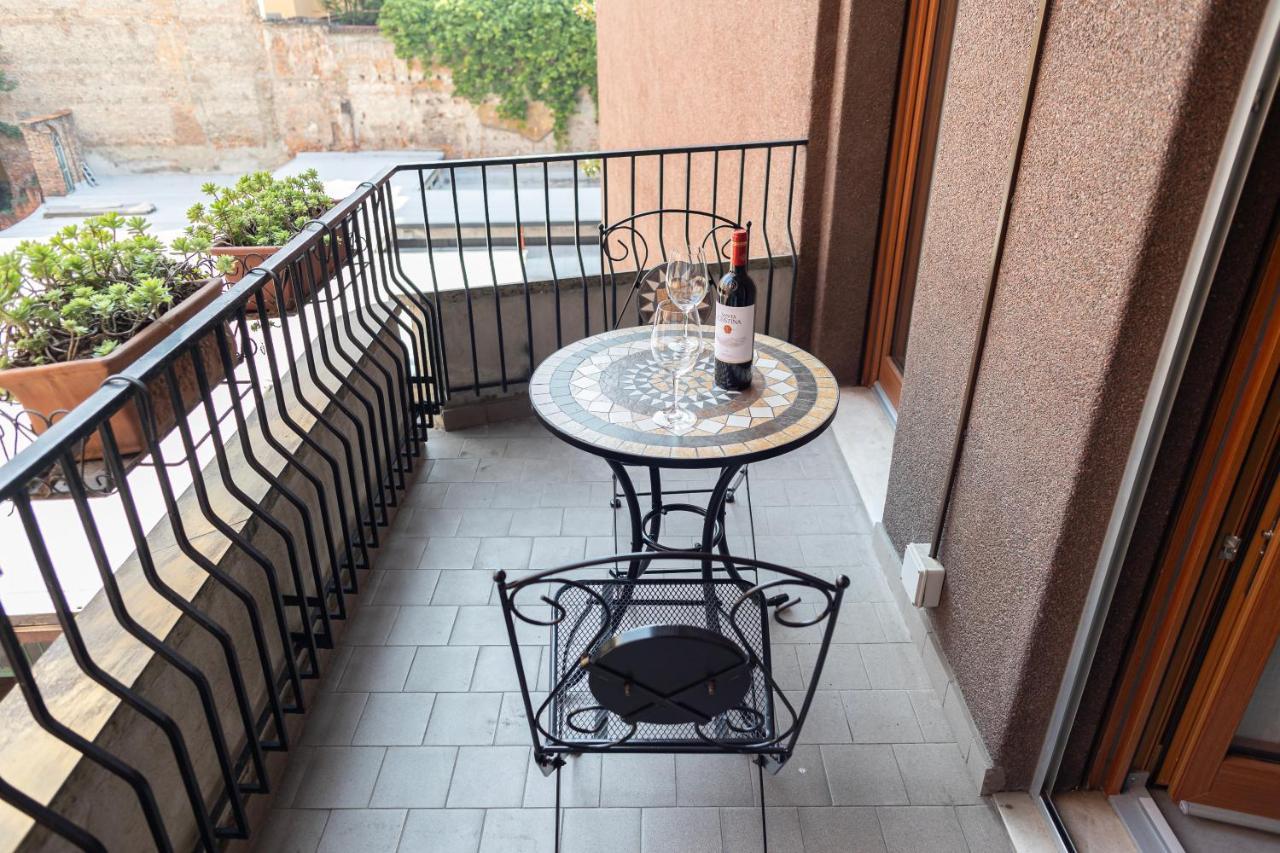 Apartment Close To Duomo Milan Extérieur photo