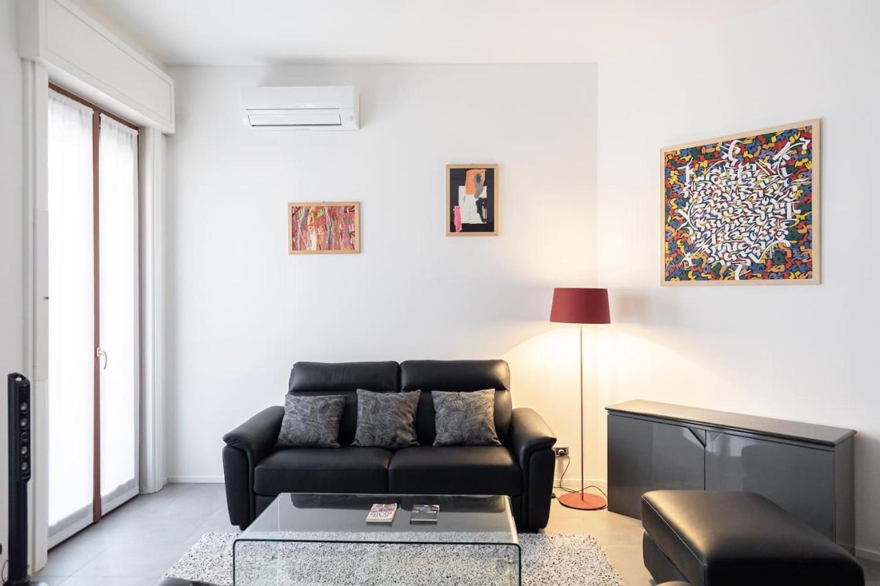 Apartment Close To Duomo Milan Extérieur photo
